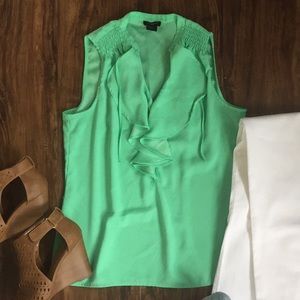 Ann Taylor sleeveless polyester top - Petite S
